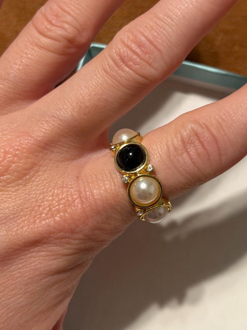 Statement Ring - Picture 2 of 3